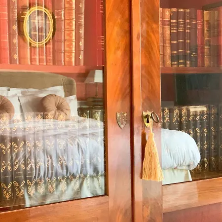 Chateau Salverte Bed & Breakfast *